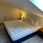 Raststueb'l Bed & Breakfast 3*