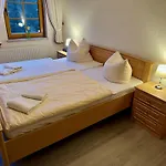 Raststueb'l Bed & Breakfast