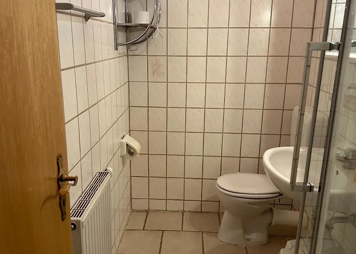 Bed & Breakfast Raststueb'l 3*